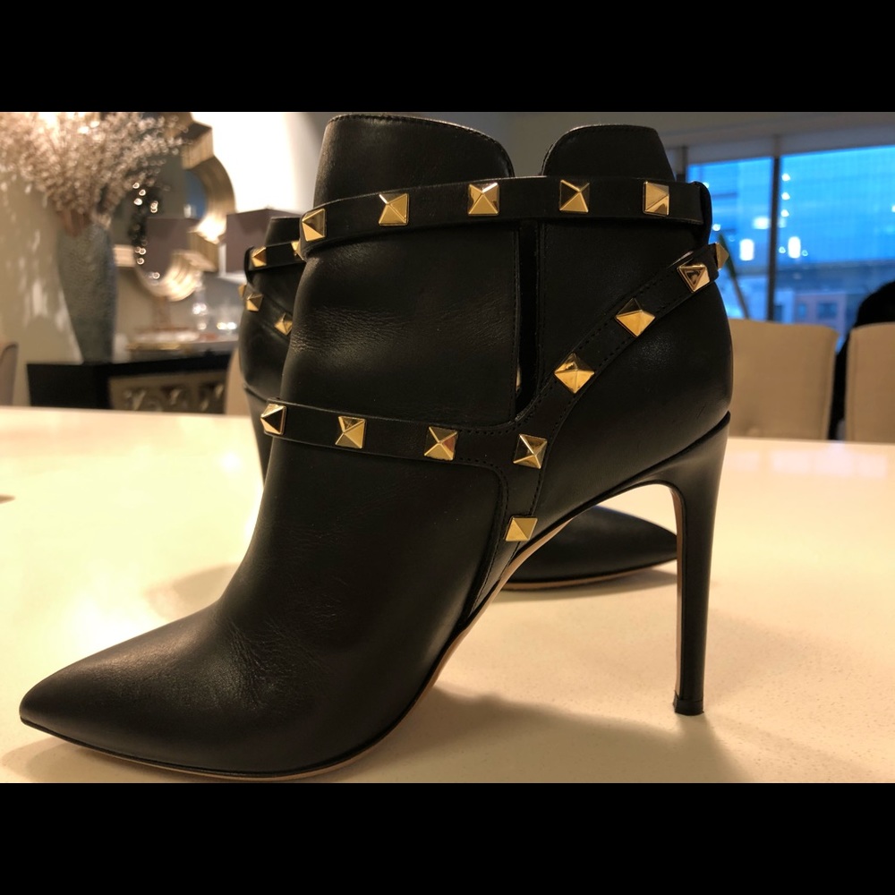 Valentino Garavani Rockstud Leather Bootie
